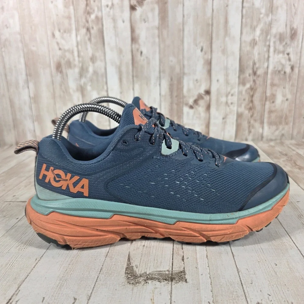 Hoka One One Challenger ATR 6 Womens 7.5B Real Teal Cantaloupe Trail Shoes